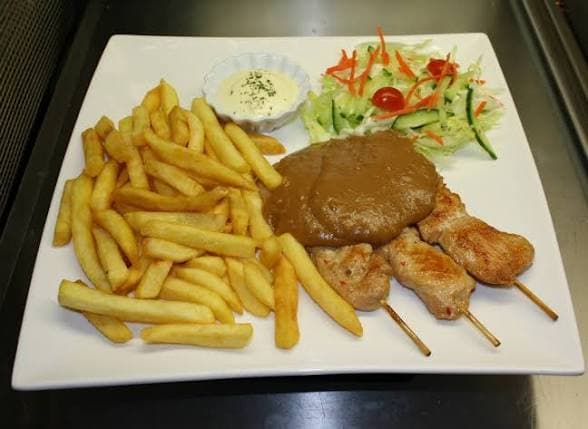 Kipsaté Menu(Met 3st)
